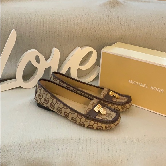 Michael Kors Hamilton Loafer - Picture 1 of 7
